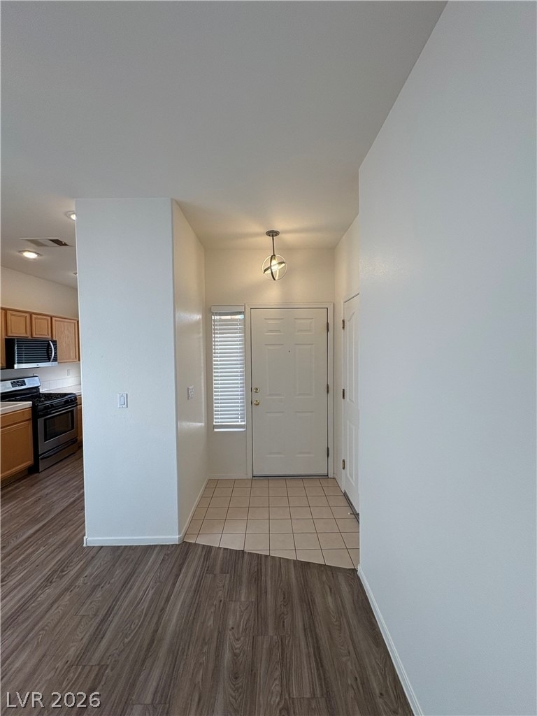 10688 Oak Crest Avenue - Photo 3