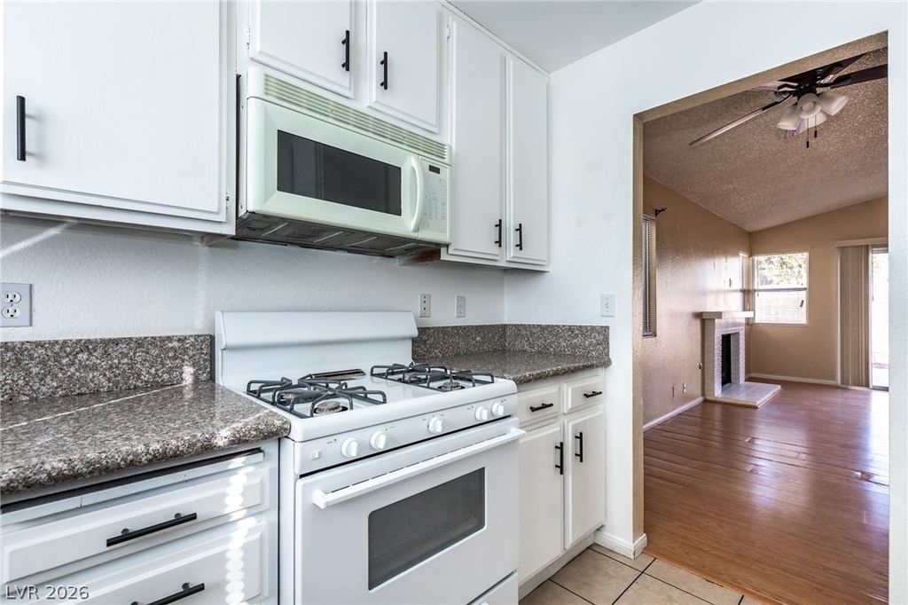 7434 Coffeyville Avenue - Photo 13