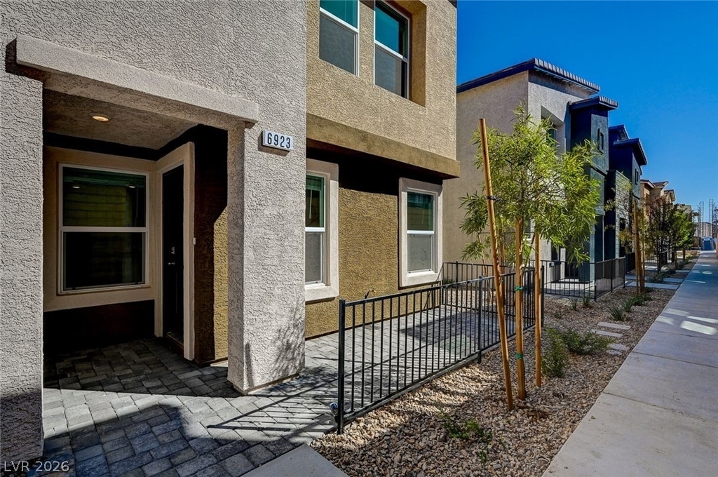6923 Honor Hill Street - Photo 2