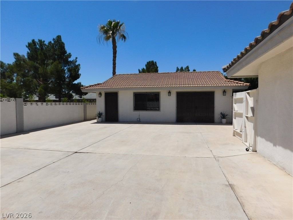 3335 Beam Drive - Photo 0