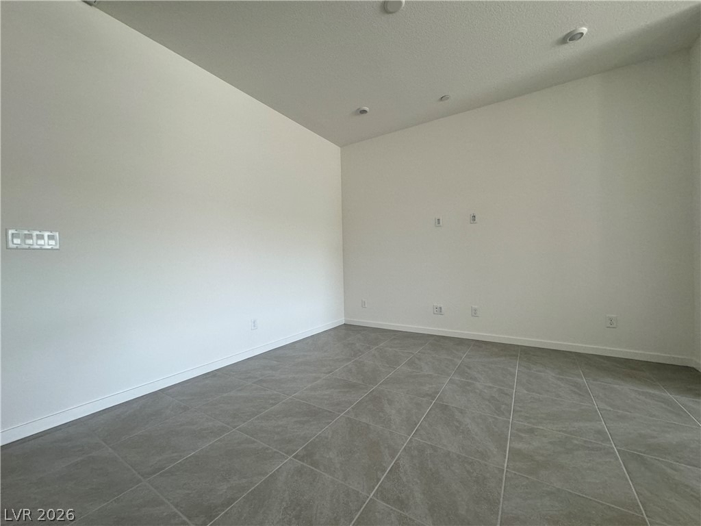 6181 Garden Crest Street - Photo 12