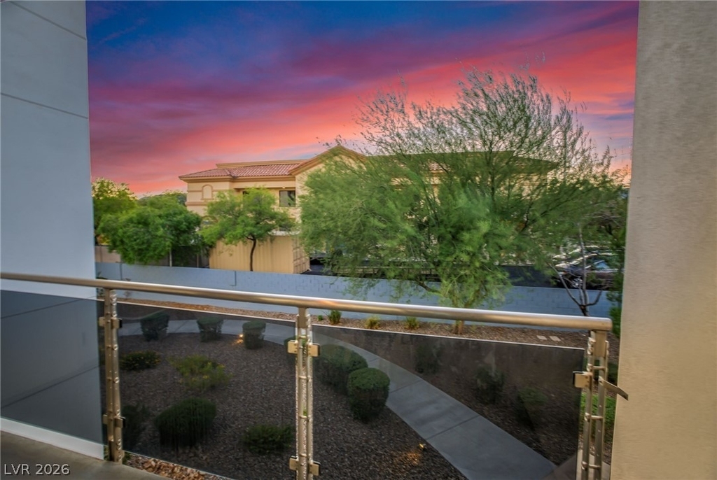 8925 W Flamingo Road - Photo 32