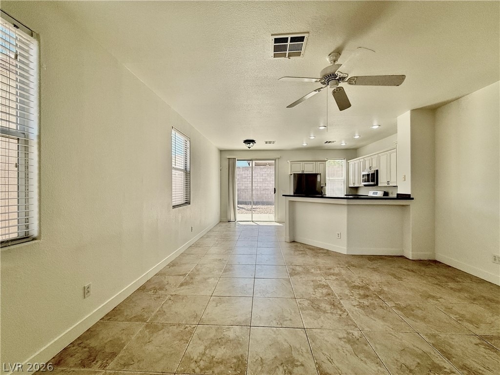 10677 Windrose Point Avenue - Photo 2