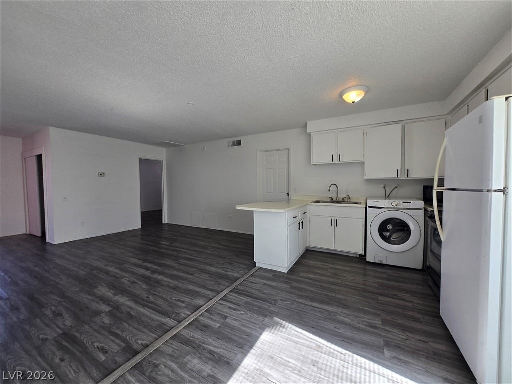 2937 Stewart Avenue - Photo 6