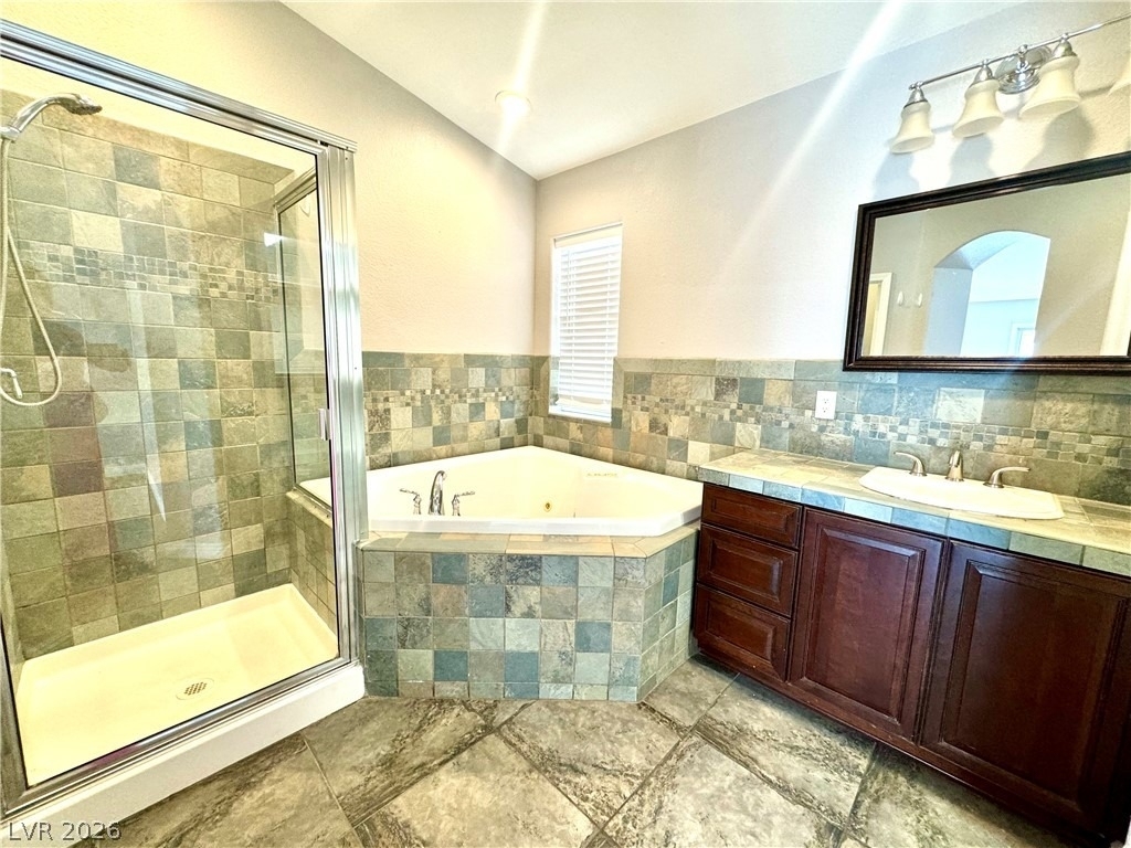 10224 Desert Wind Drive - Photo 14