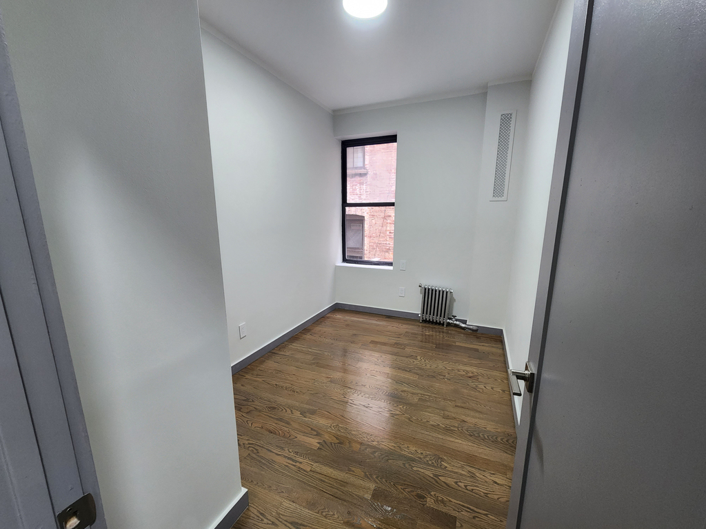 560 West 163rd Street - Photo 4