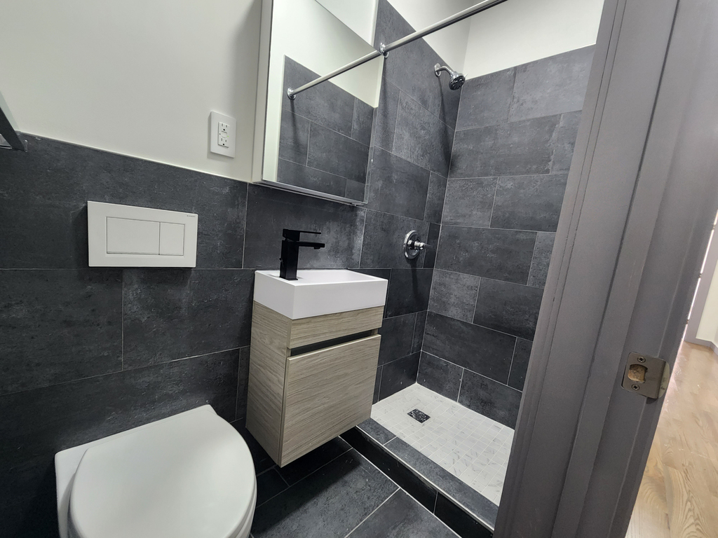 560 West 163rd Street - Photo 6