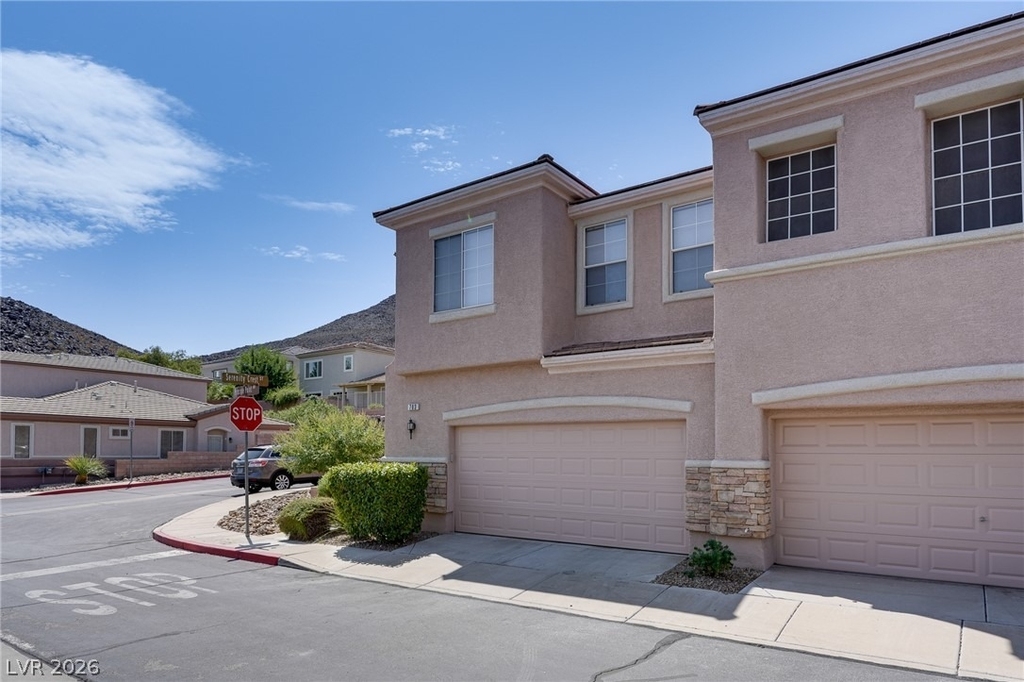 703 Principle Point Avenue - Photo 2