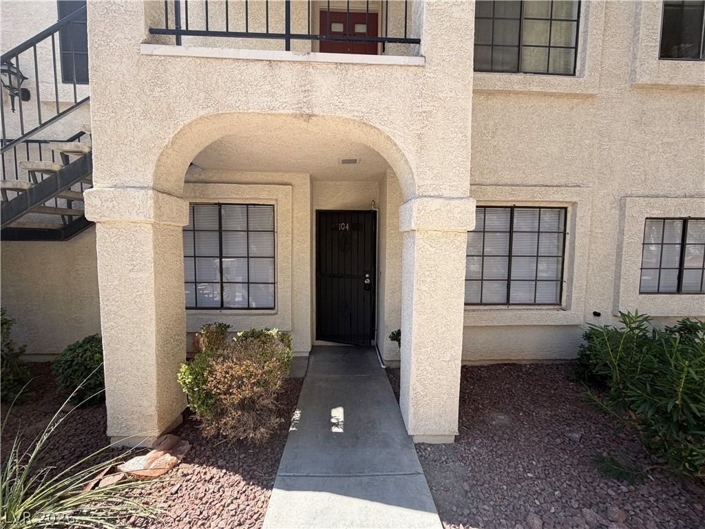 4736 Nara Vista Way - Photo 0