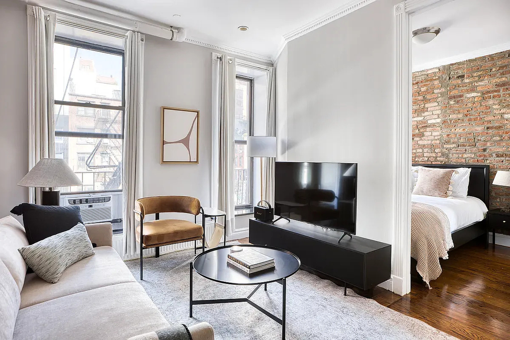 202 East 13th Street - Photo 11