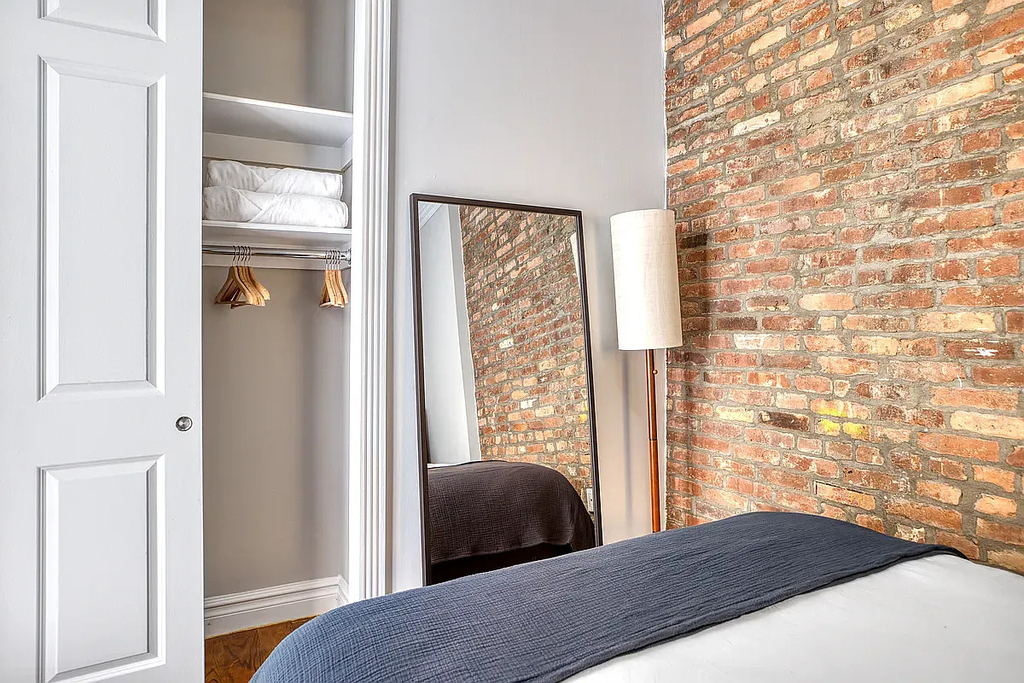 202 East 13th Street - Photo 3