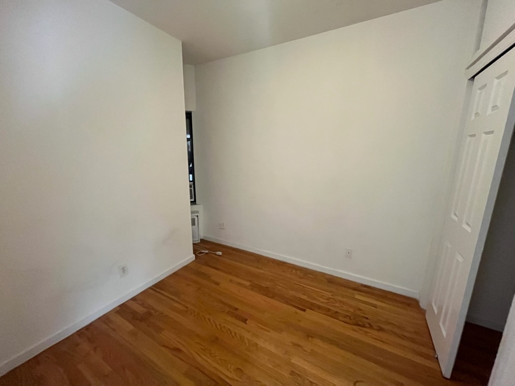 400 East 76th Street - Photo 2