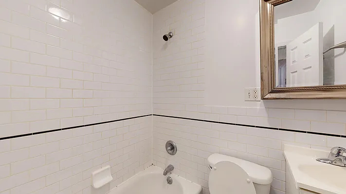 500 East 76th Street - Photo 3