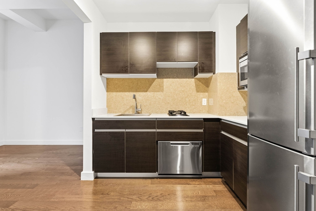 116 John Street - Photo 2