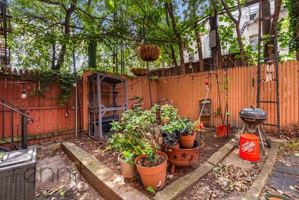 1721 Himrod Street - Photo 0