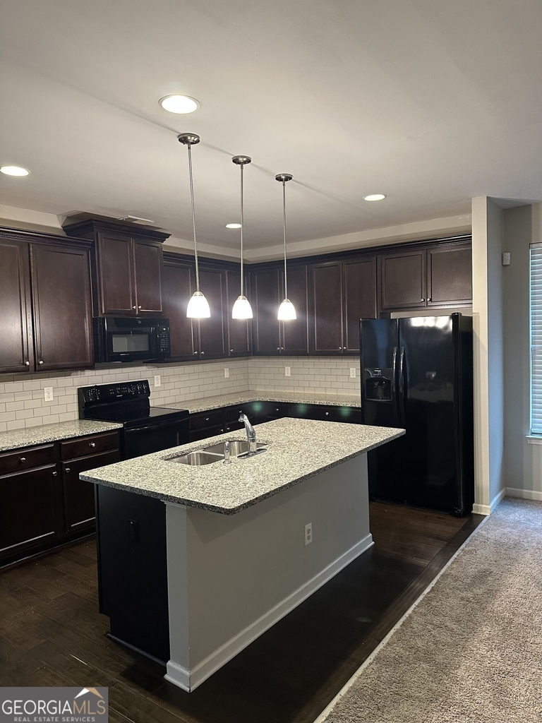 1565 Potomac Court - Photo 3