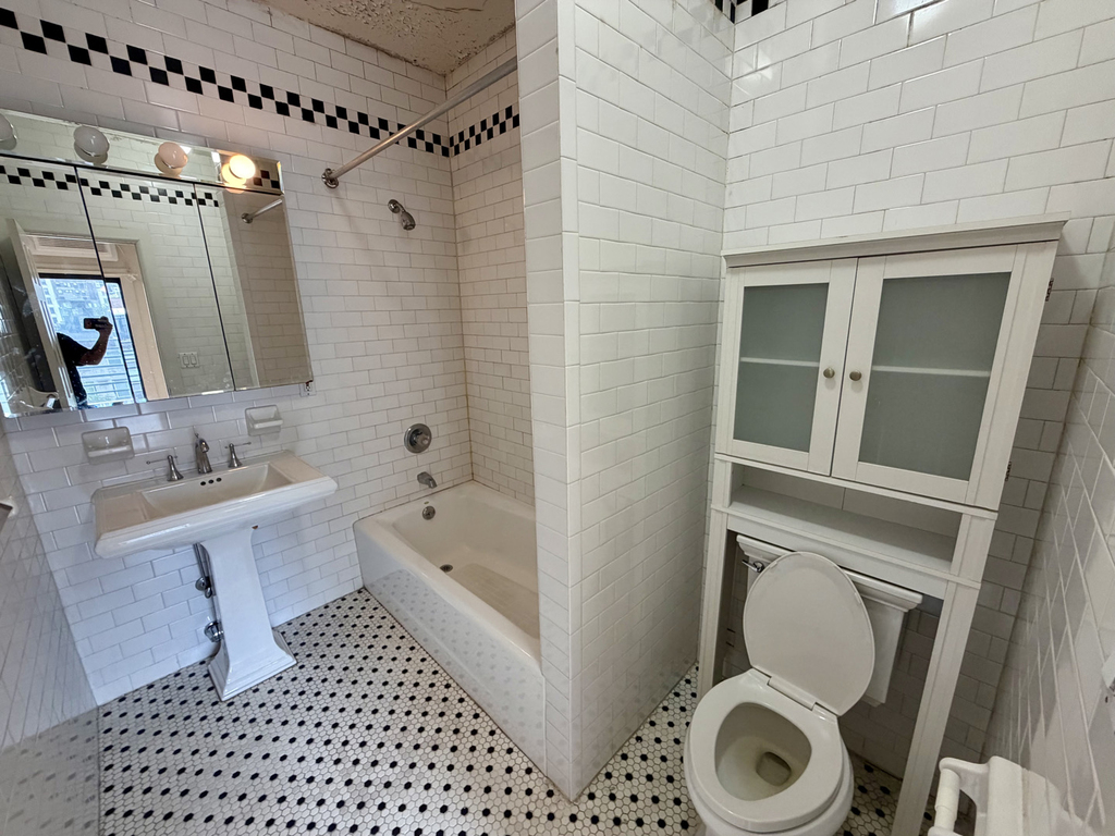 113 East 31st Street - Photo 8