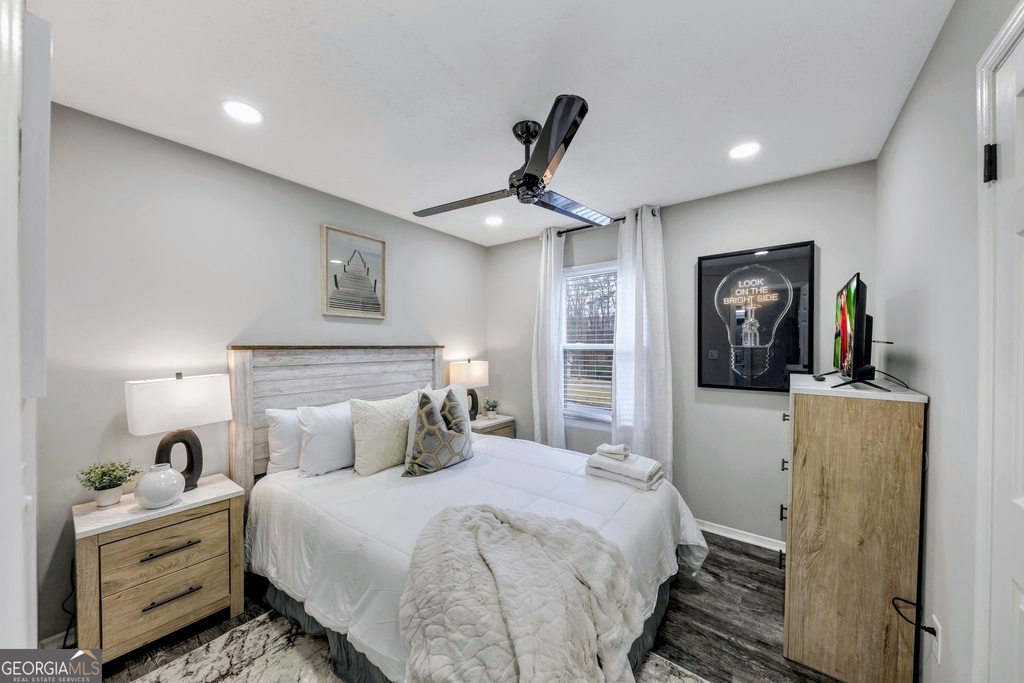 3715 Clearwater Drive - Photo 5