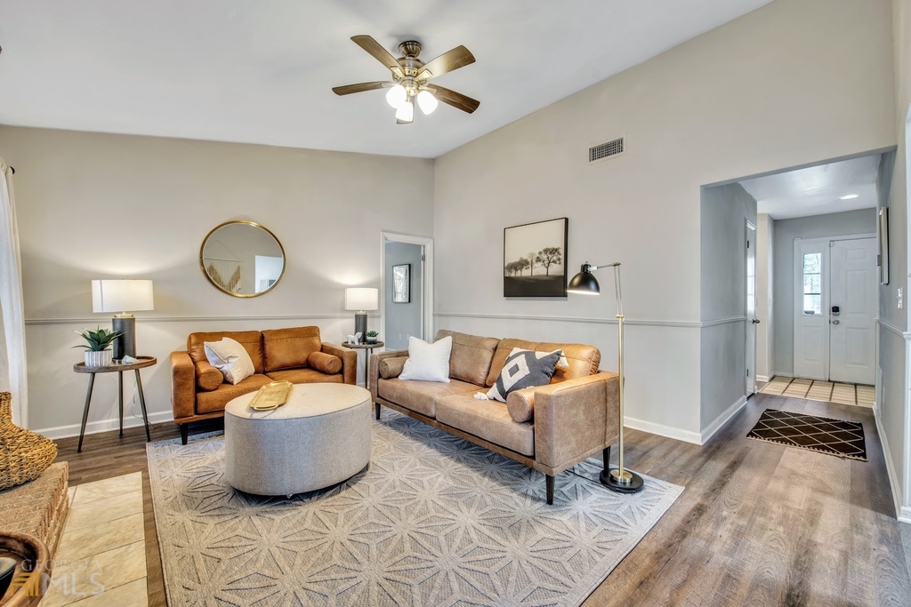 997 Brandon Hill Way - Photo 4