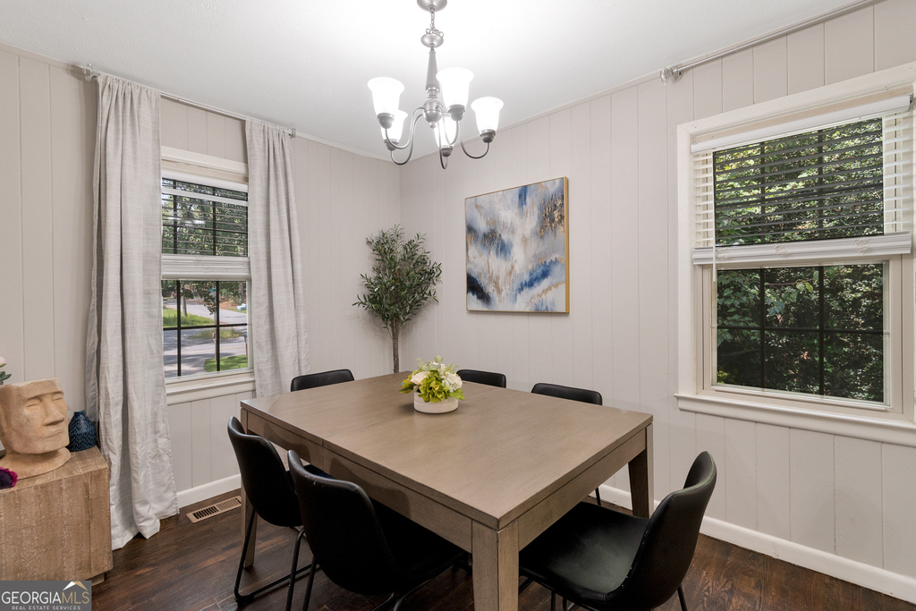 240 Lake Drive - Photo 3