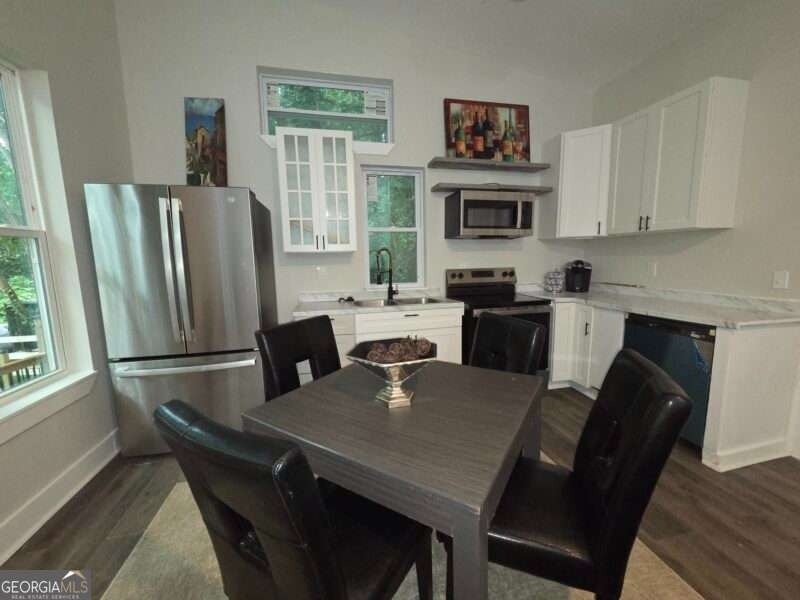 5634 Simpson Avenue - Photo 2