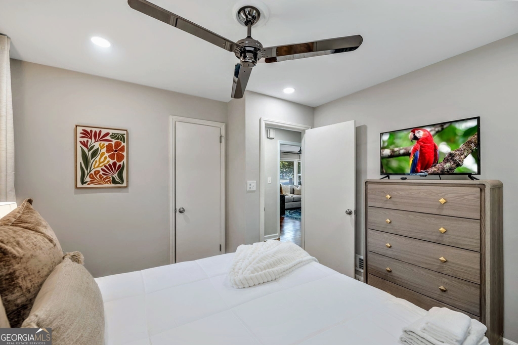 1131 Stoneybrook Road - Photo 18