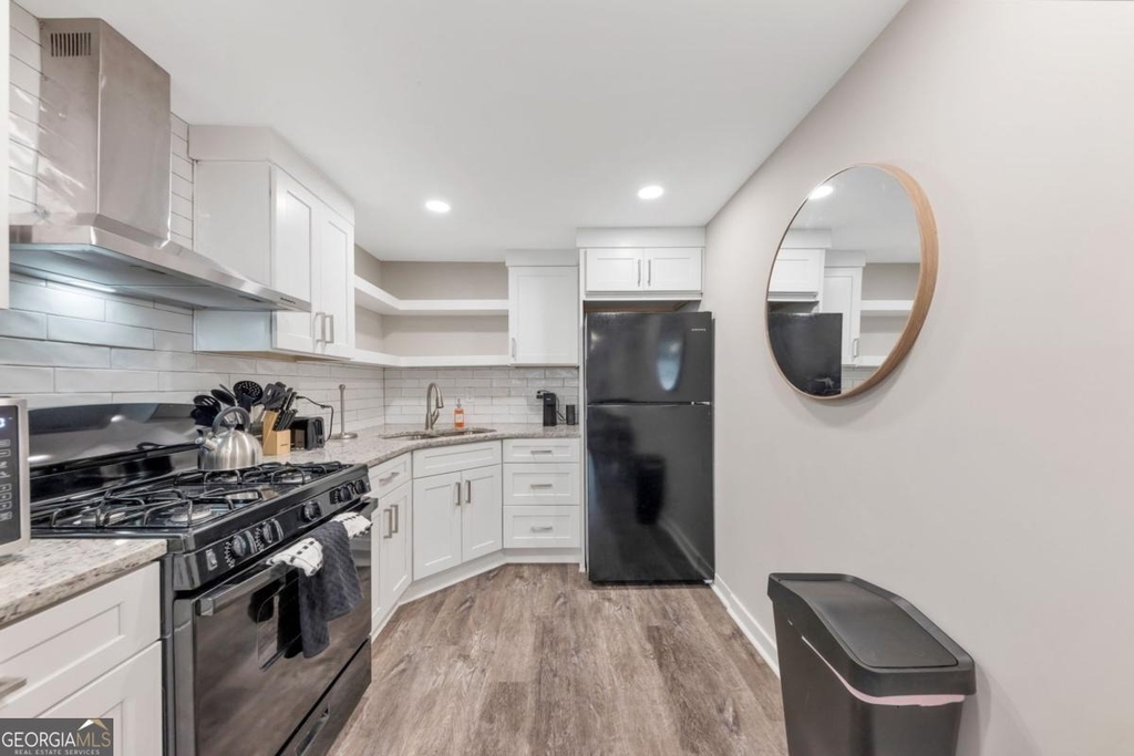 243 Georgia Avenue N - Photo 6