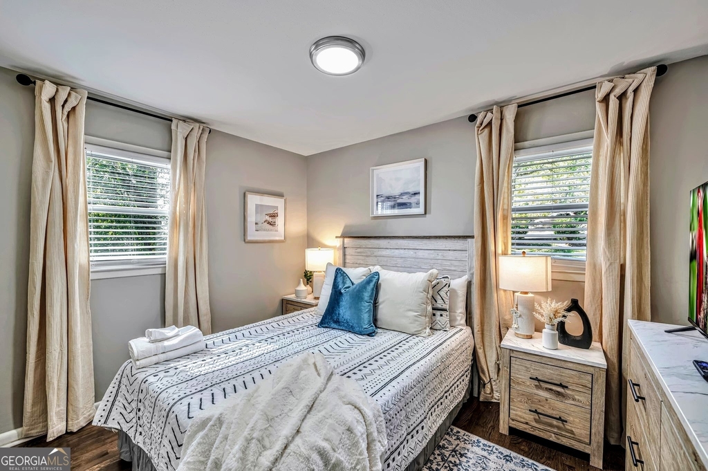 2858 Rosehill Street - Photo 3