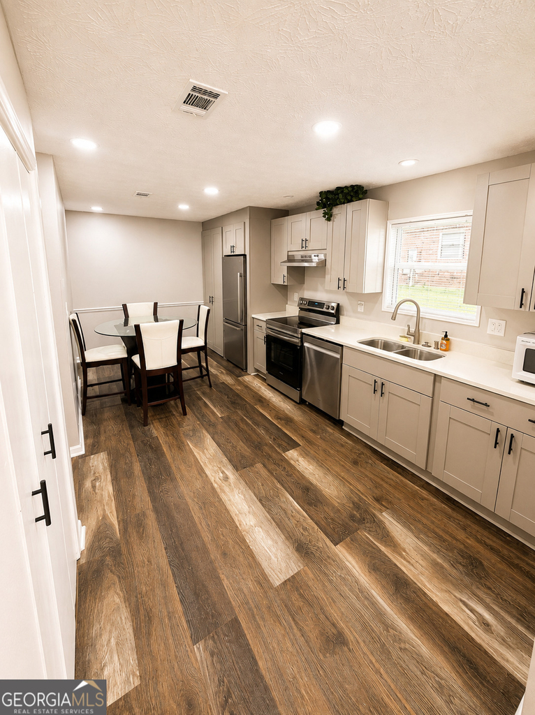 1116 Summer Brook Road - Photo 7