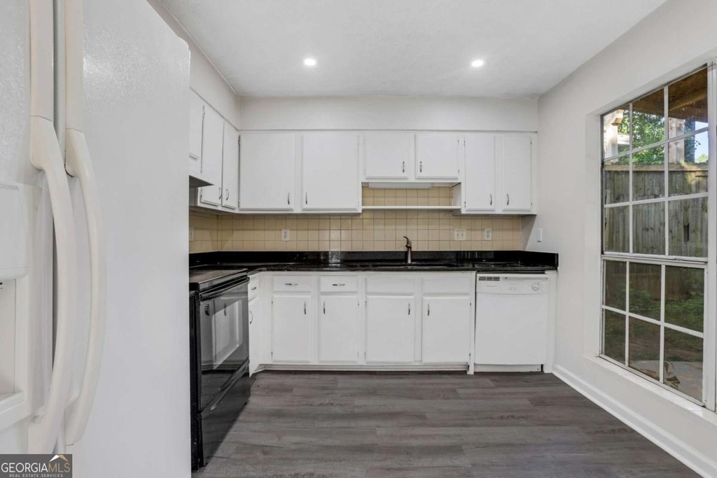6308 E Windsor Lane - Photo 7