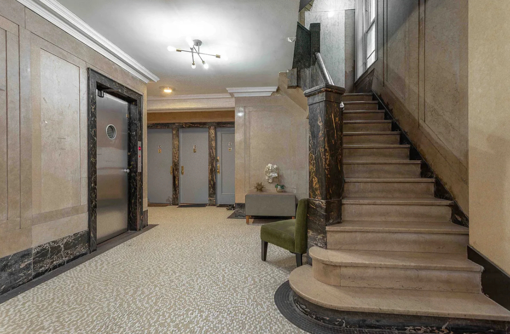 325 West 77th Street - Photo 7