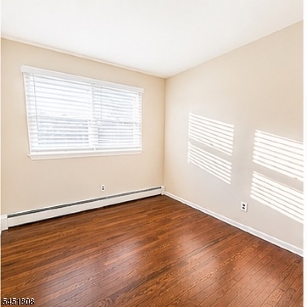 2484 Seymour Ave - Photo 12