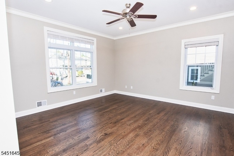 156 Broad St - Photo 12