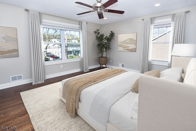 156 Broad St - Photo 2