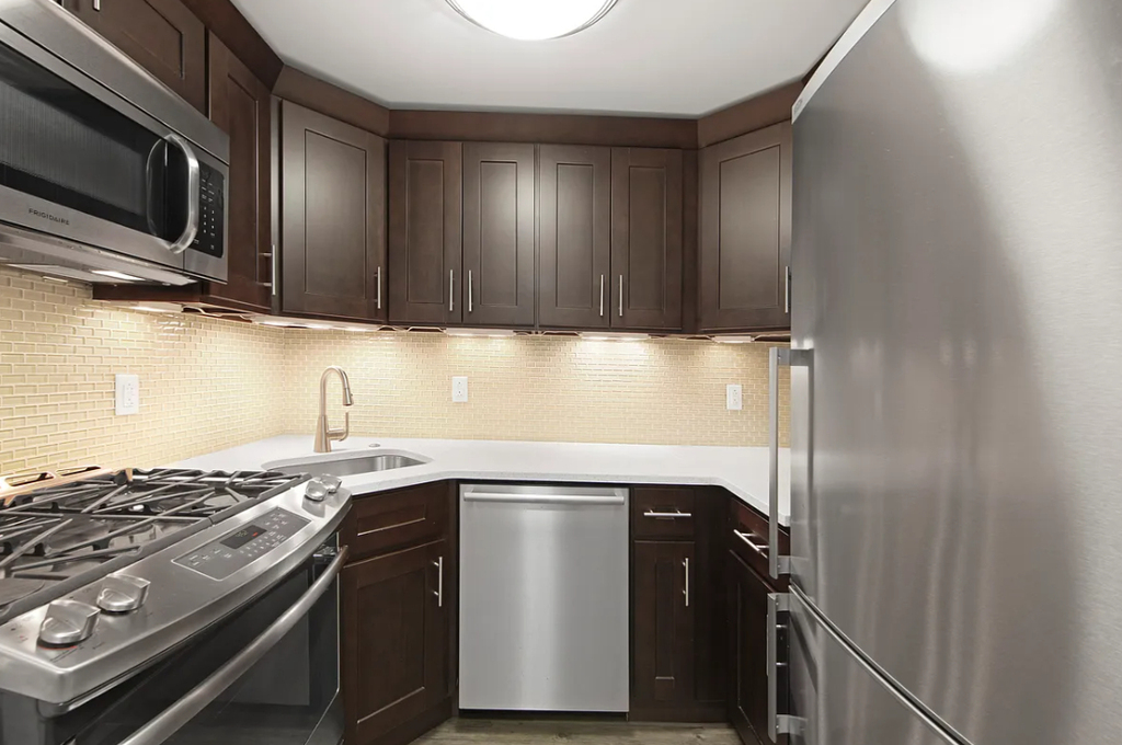 354 East 91st Street - Photo 10