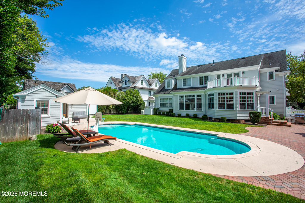 38 Vroom Avenue - Photo 1