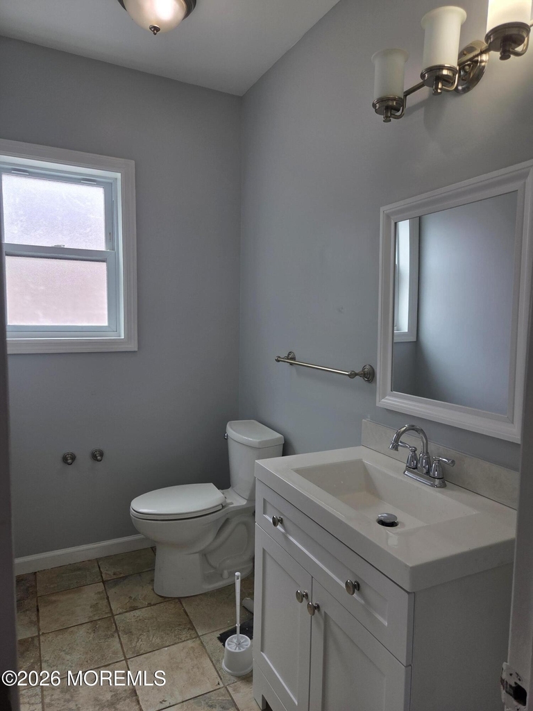 66 Center Avenue - Photo 16