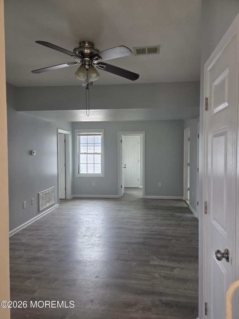 66 Center Avenue - Photo 5