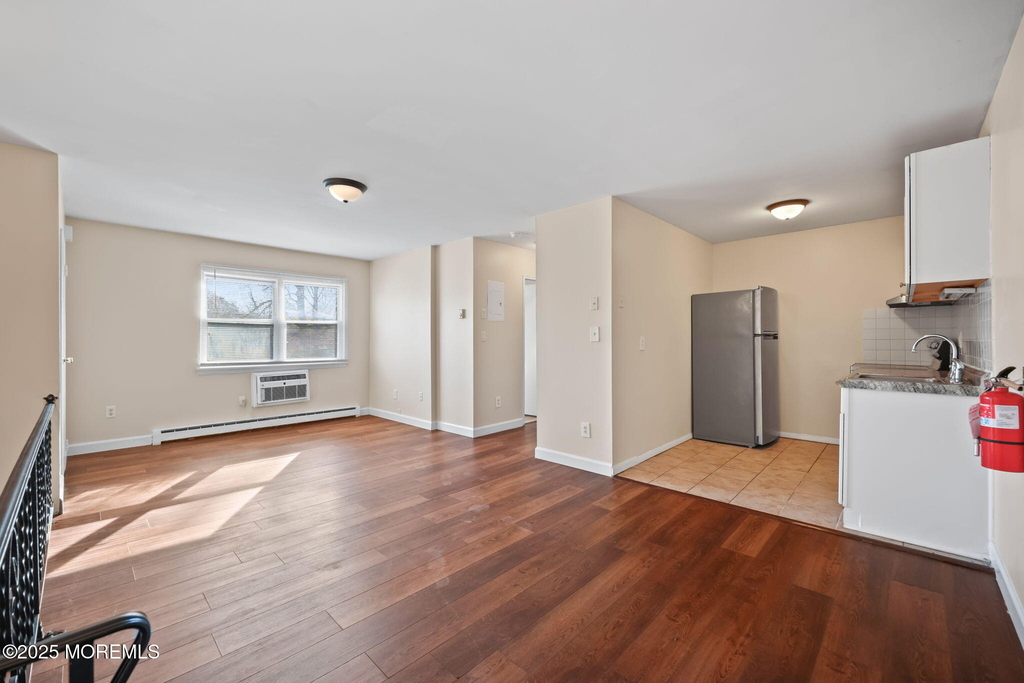 175 Buckelew Avenue - Photo 26