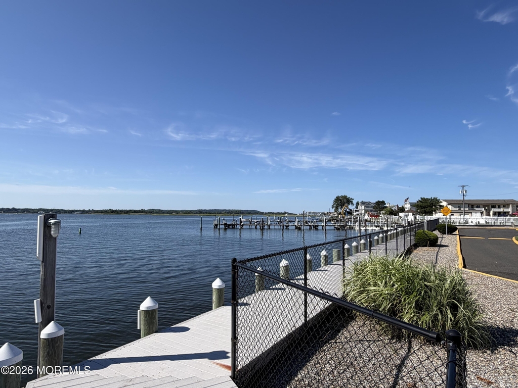 135 Wharfside Drive - Photo 11