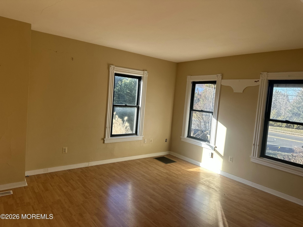 202 Monmouth Boulevard - Photo 4