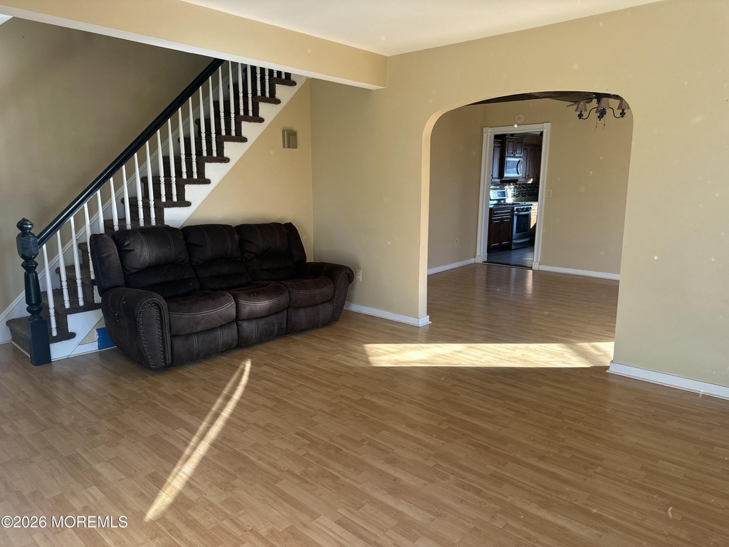 202 Monmouth Boulevard - Photo 5