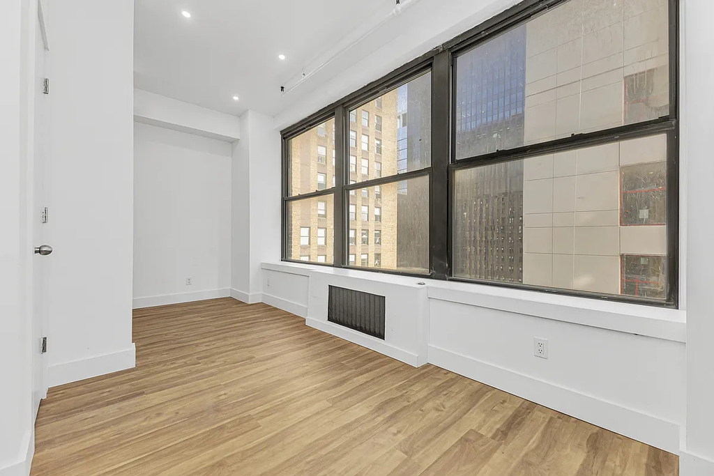 248 West 35th Street - Photo 1