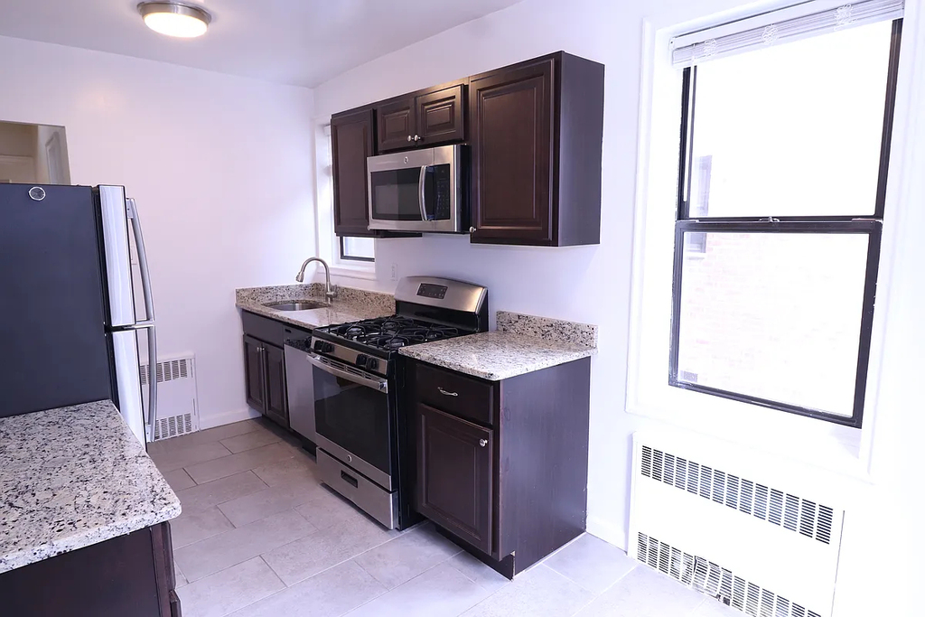 98-30 67th Avenue - Photo 6