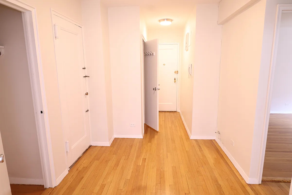98-30 67th Avenue - Photo 5