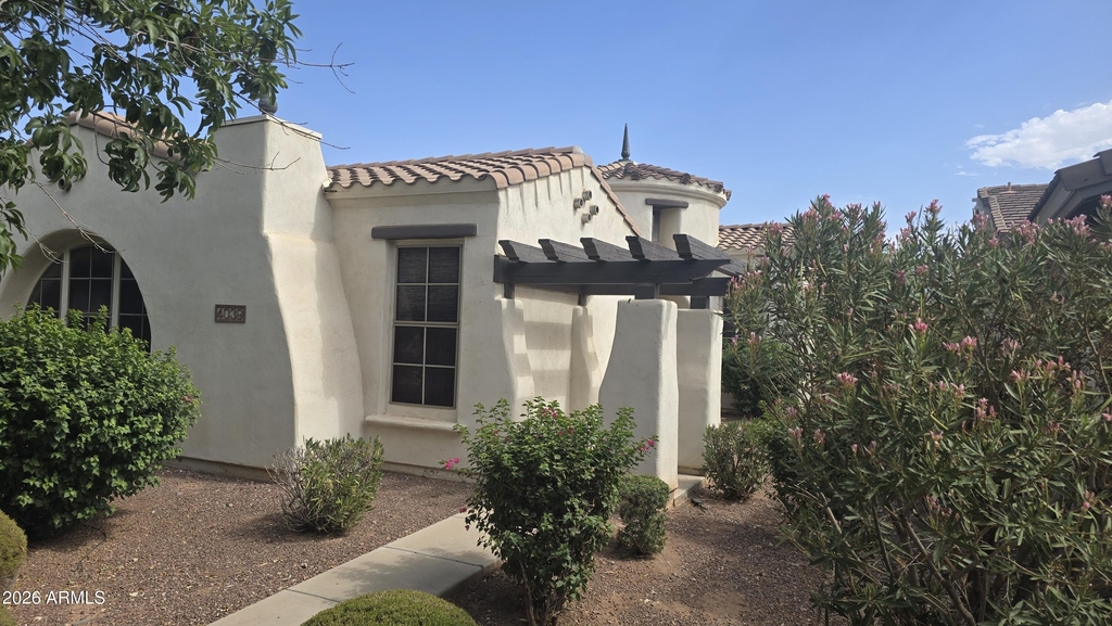 4039 N Park Street - Photo 1