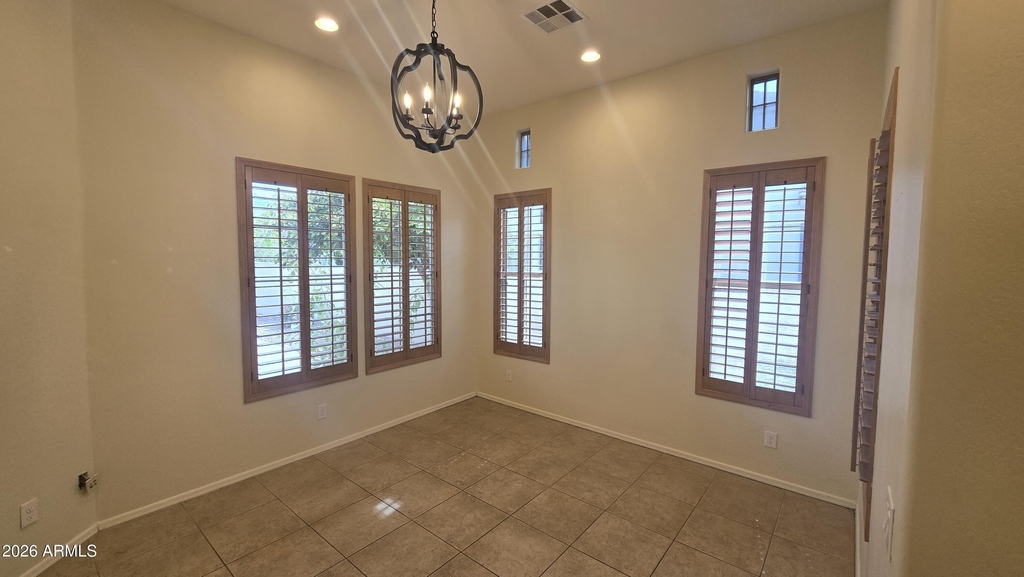 4039 N Park Street - Photo 4