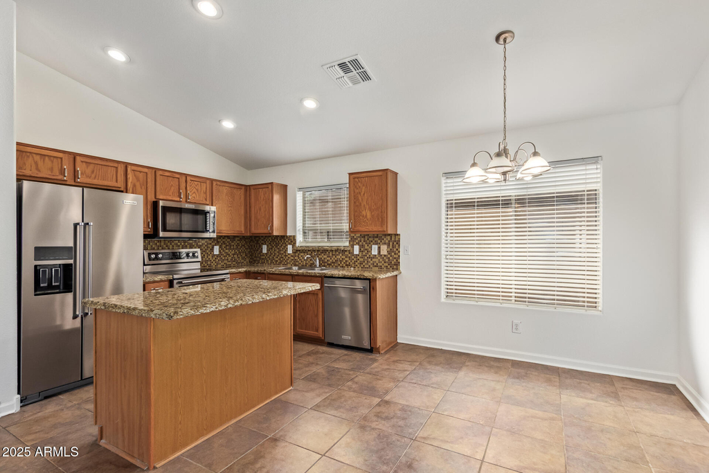 42346 W Sunland Drive - Photo 12