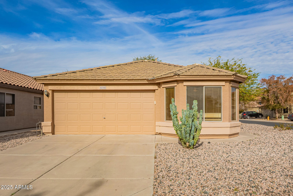 42346 W Sunland Drive - Photo 1