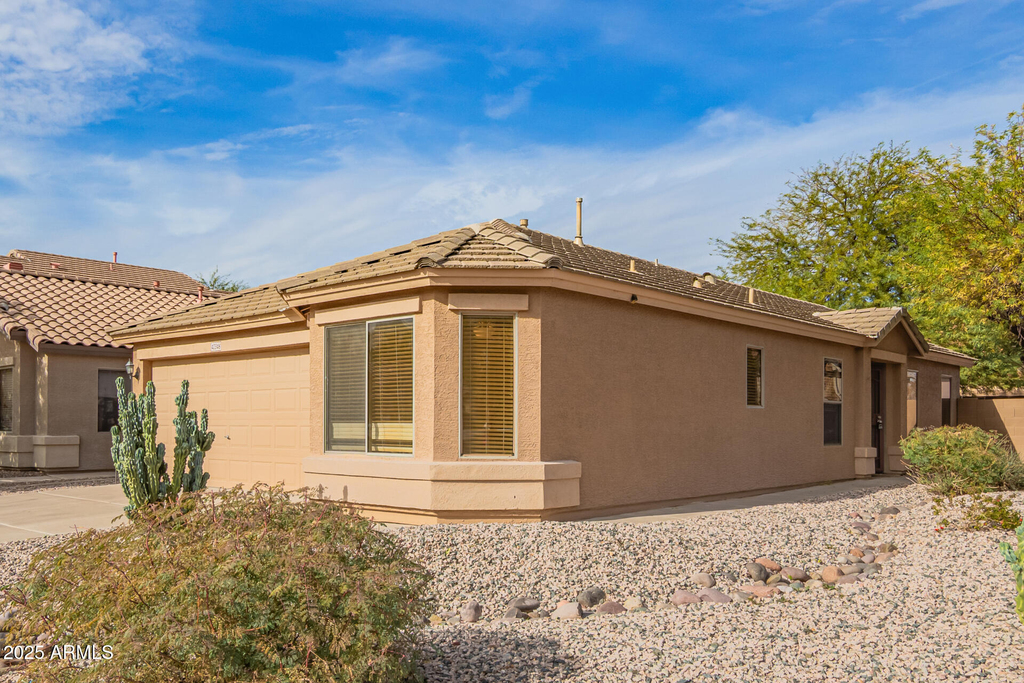 42346 W Sunland Drive - Photo 5